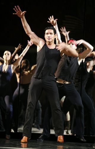 Photos: Mario Lopez Joins 'A Chorus Line' — photo 33 of 80