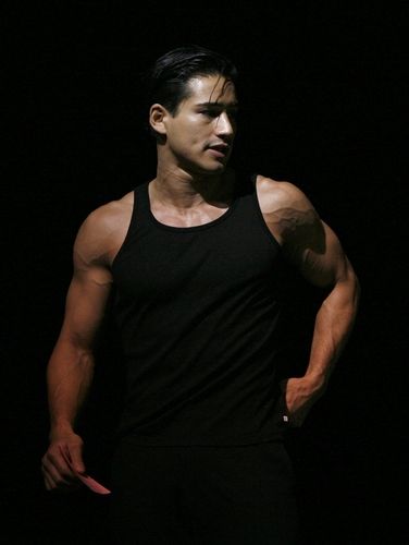 Photos: Mario Lopez Joins 'A Chorus Line' — photo 79 of 80