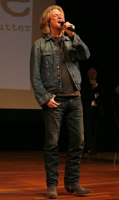Darryl Hall Photo