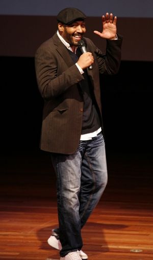 Jesse L. Martin Photo