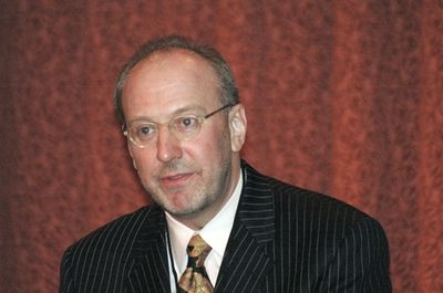 Jeff Chelesvig announcing the Winner of Touring Broadway Achievement Award
 Photo