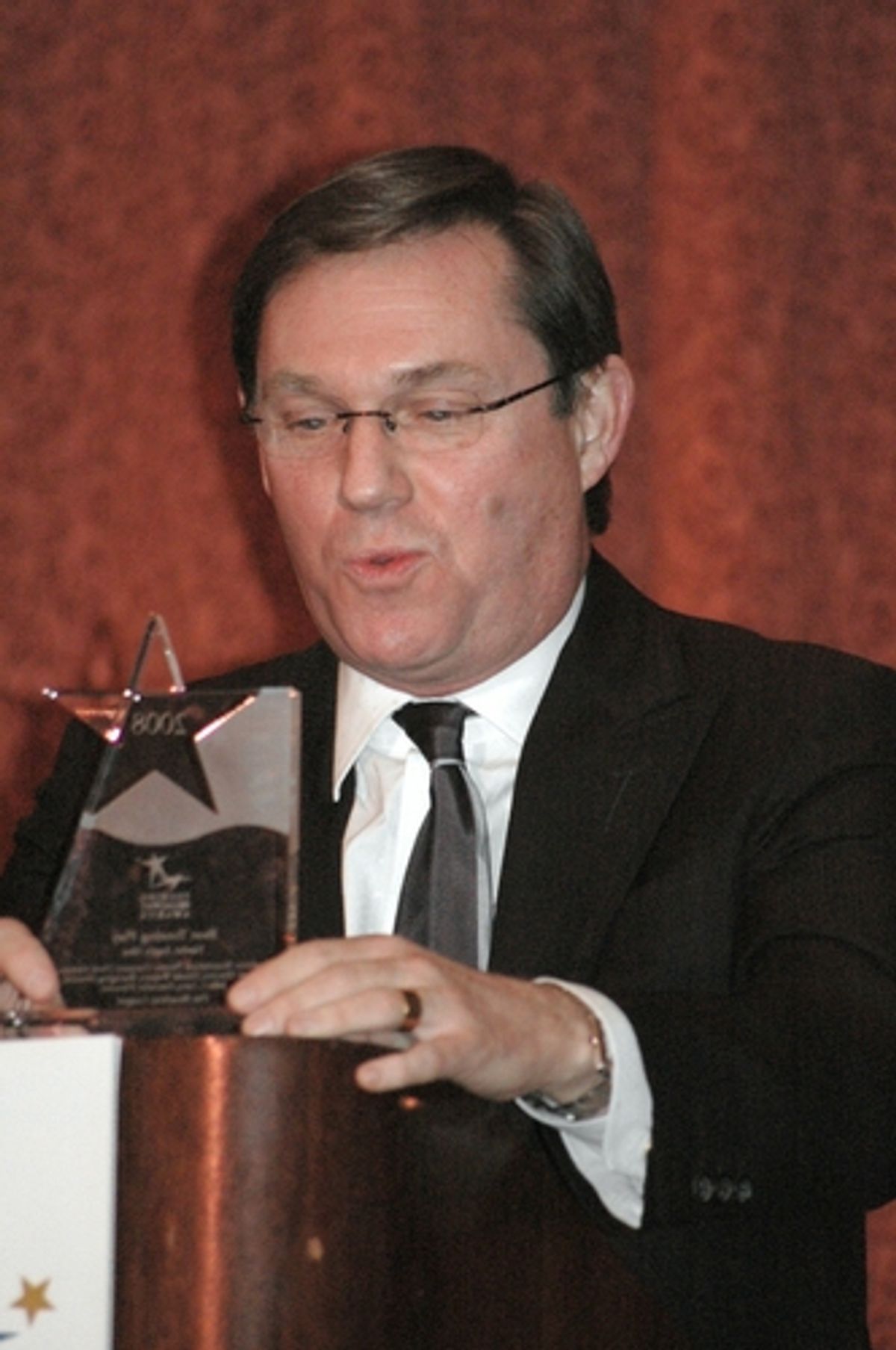 Richard Thomas accepting the award for Best Touring Play-Twelve Angry Men
 at 
