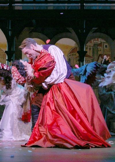 Mike McGowan and Michele Ragusa Photo