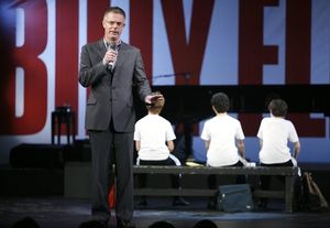 Trent Kowalik & Kiril Kulish & David Alvarez with Stephen Daldry Photo