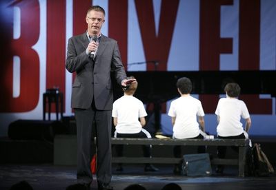 Trent Kowalik & Kiril Kulish & David Alvarez with Stephen Daldry Photo