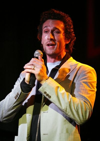 Aaron Lazar Photo