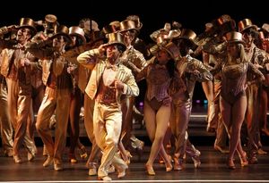 Mario Lopez and cast Photo