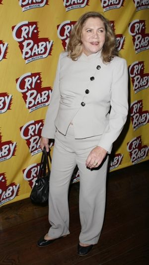 Kathleen Turner Photo