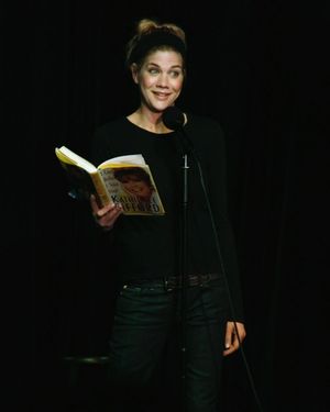 Kristen Johnston Photo