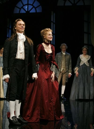 Ben Daniels and Laura Linney Photo