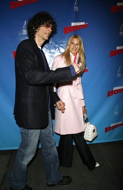 Howard Stern and Beth Ostrosky Photo