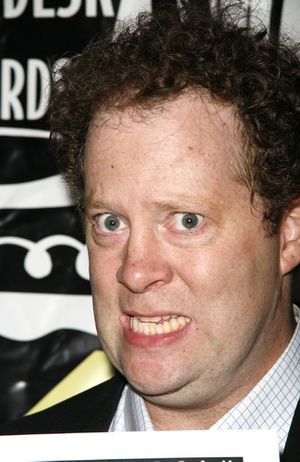 Shuler Hensley Photo