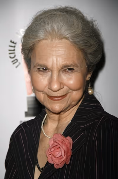 Lynn Cohen Photo