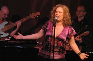 Julie Reyburn
 Photo