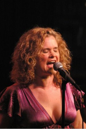 Julie Reyburn
 Photo