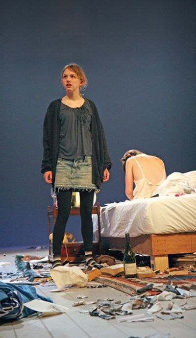 Hannah Murray and Matt Smith Photo