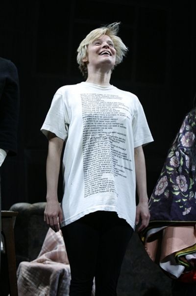 Martha Plimpton Photo