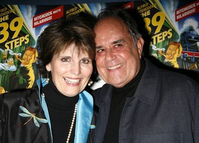 Lucie Arnaz and Laurence Luckinbill 
 Photo