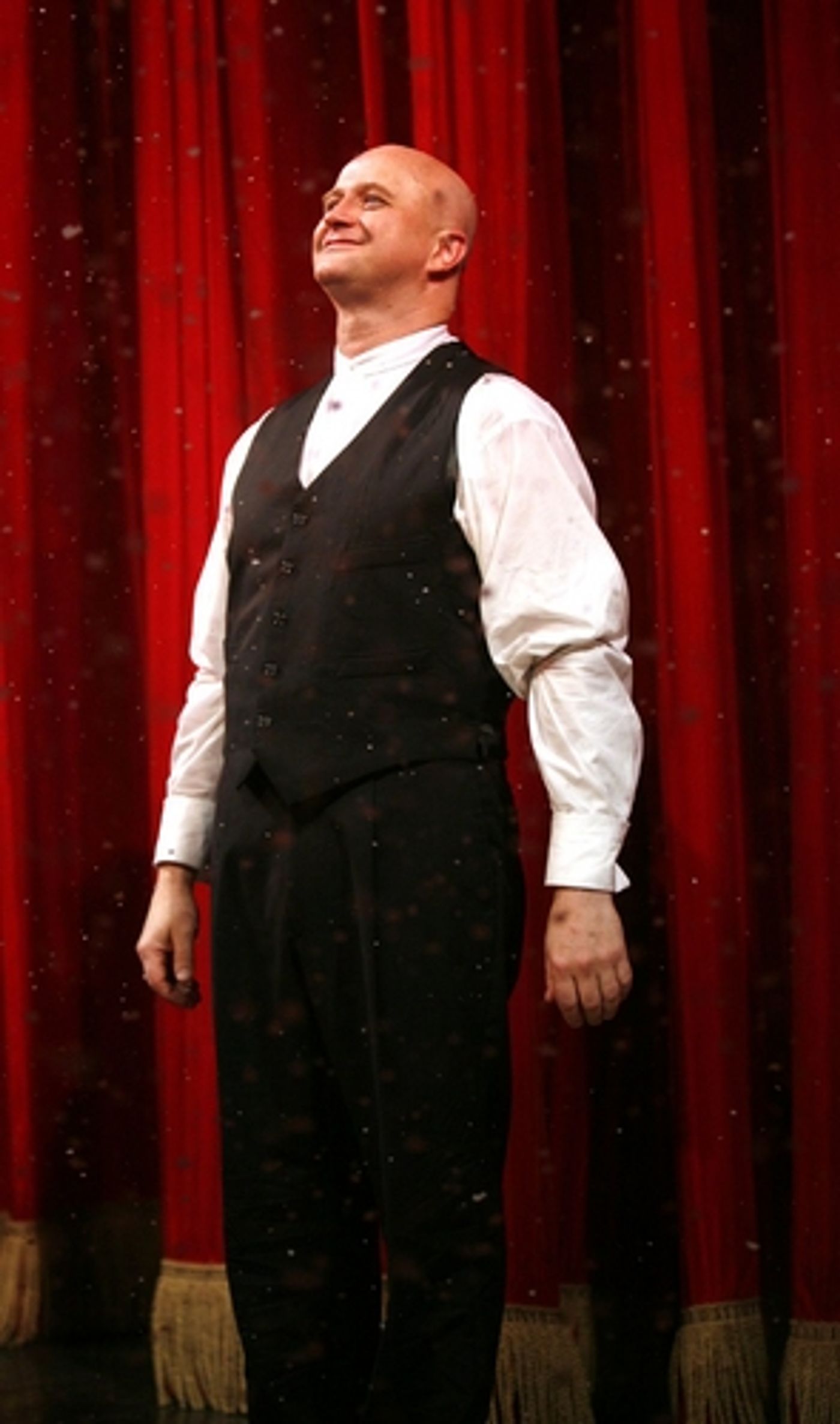 Photo Coverage: 39 STEPS Opening  Image