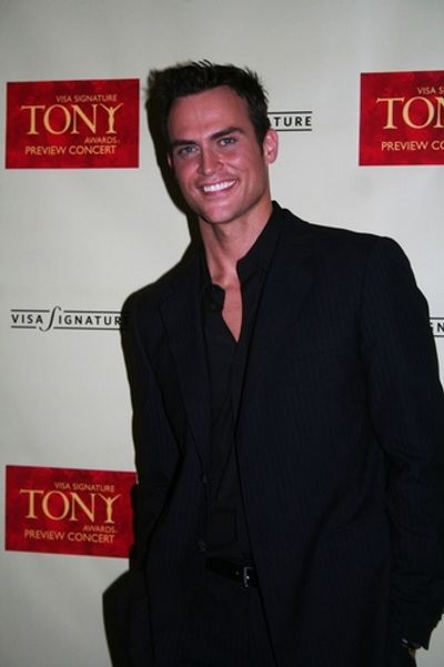 Cheyenne Jackson Photo