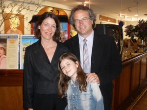 Arist Margaret Garrett with husband composer Bruce Wolosff @ BroadwayWorld Arist Margaret Garrett with husband composer Bruce Wolosff Photo