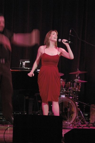 Julia Murney
 Photo