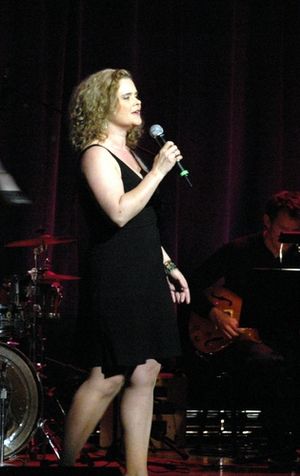 Julie Reyburn
 Photo