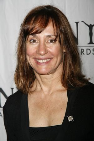 Laurie Metcalf

 Photo