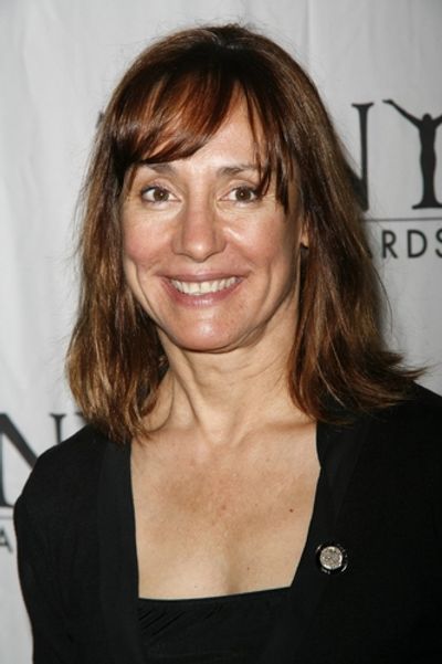 Laurie Metcalf

 Photo