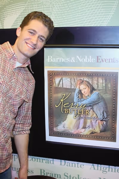 Matthew Morrison Photo