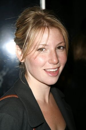 Ari Graynor Photo