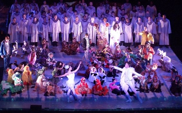 Doves (Sonja Dale & Kelly Tapro) perform FLY LITTLE BIRD Photo