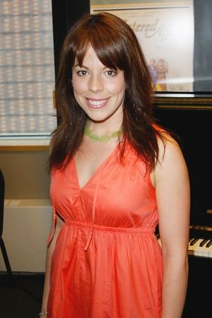 Leslie Kritzer
@ BroadwayWorld Leslie Kritzer
Photo