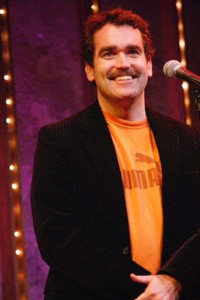 Brian d'Arcy James
 Photo