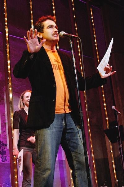 Brian d'Arcy James
 Photo