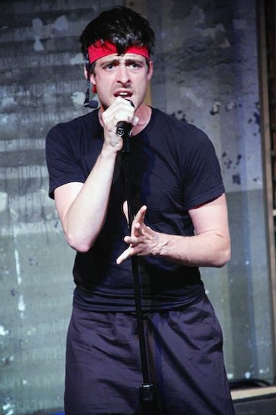 Stephen Sheffer Photo