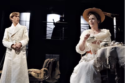  Brandon Weinbrenner as Lord Alfred Douglas and Sarah Agnew as Constance Wilde  Photo