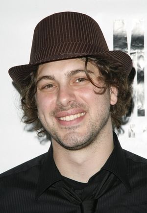 Thomas Sadoski Photo