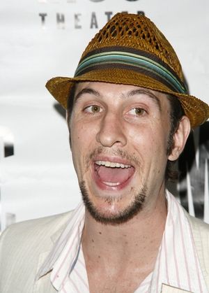 Pablo Schreiber Photo