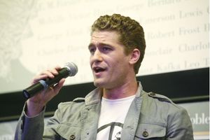 Matthew Morrison
 Photo