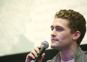 Matthew Morrison
 Photo