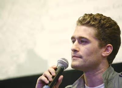 Matthew Morrison
 Photo