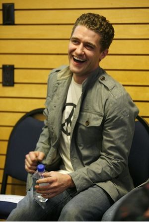 Matthew Morrison
 Photo