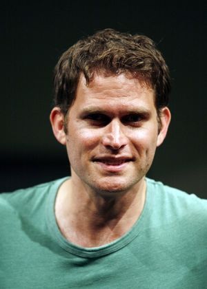 Steven Pasquale
 Photo