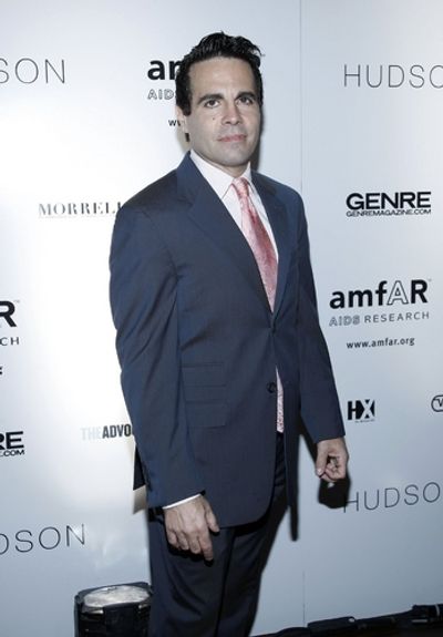 Mario Cantone
 Photo