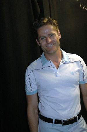 Sean Martin Hingston Photo