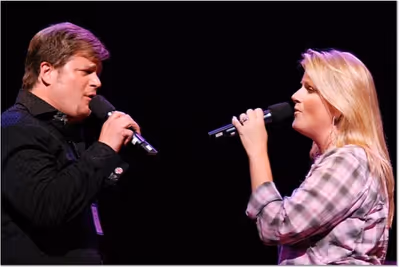 Rob Evan and Trisha Yearwood
 Photo