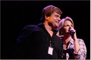 Rob Evan and Trisha Yearwood  Photo
