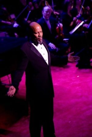 Avery Brooks @ BroadwayWorld Avery Brooks Photo