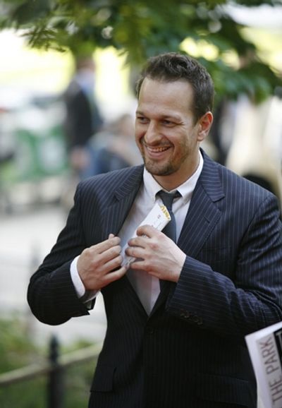 Josh Charles Photo